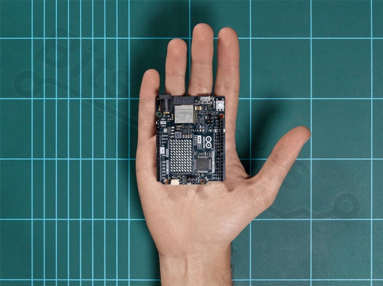 Arduino UNO R4 WiFi, RA4M1, ESP32-S3